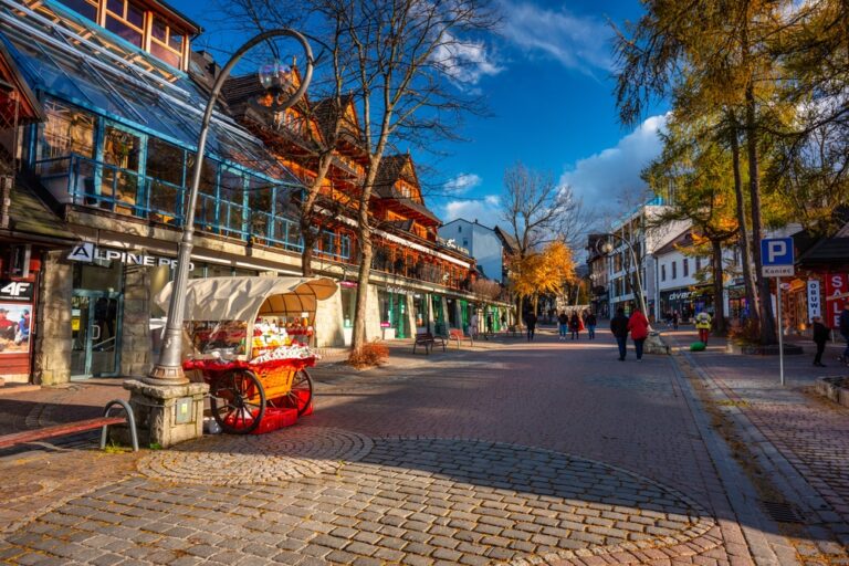 Zakopane z dziećmi: Rodzinny przewodnik po najciekawszych miejscach i atrakcjach